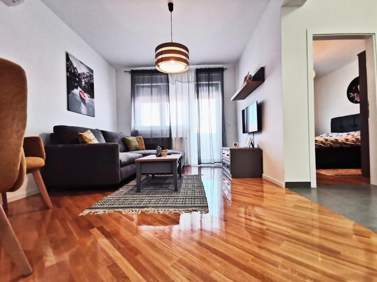 Apartman Angel Όσιγιεκ Εξωτερικό φωτογραφία
