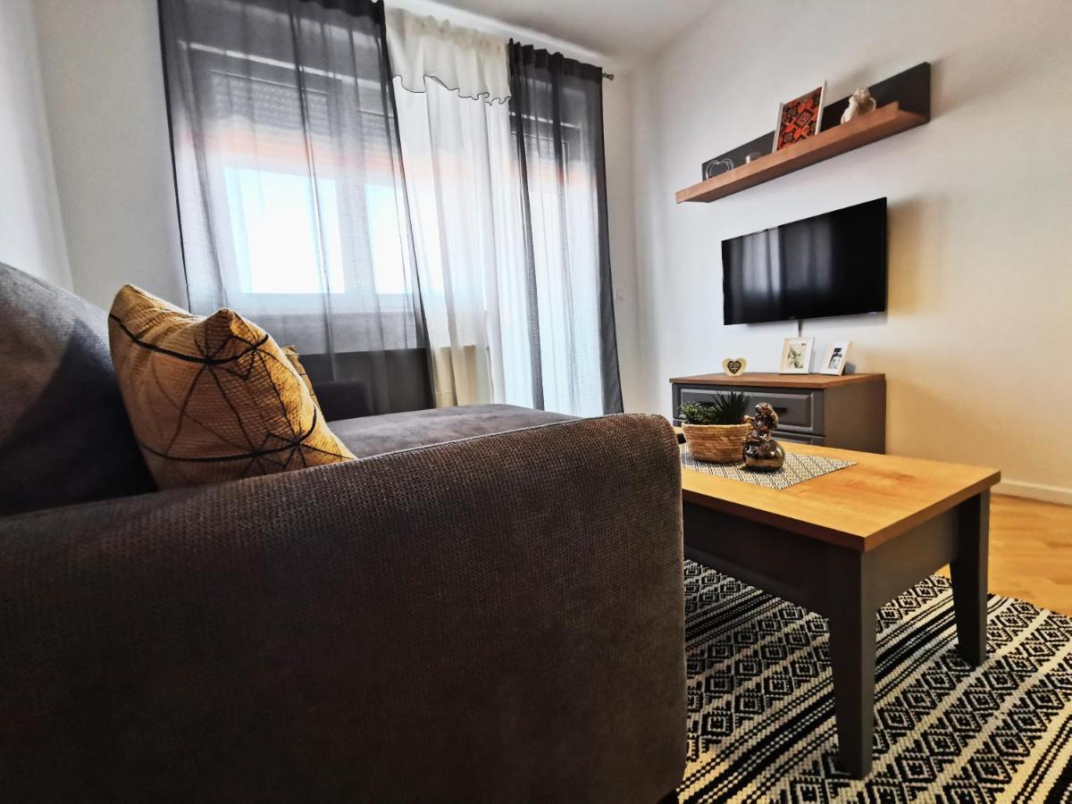 Apartman Angel Όσιγιεκ Εξωτερικό φωτογραφία